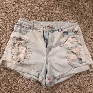 American Eagle mom short, stretch. Distressed Light Blue Denim Shorts